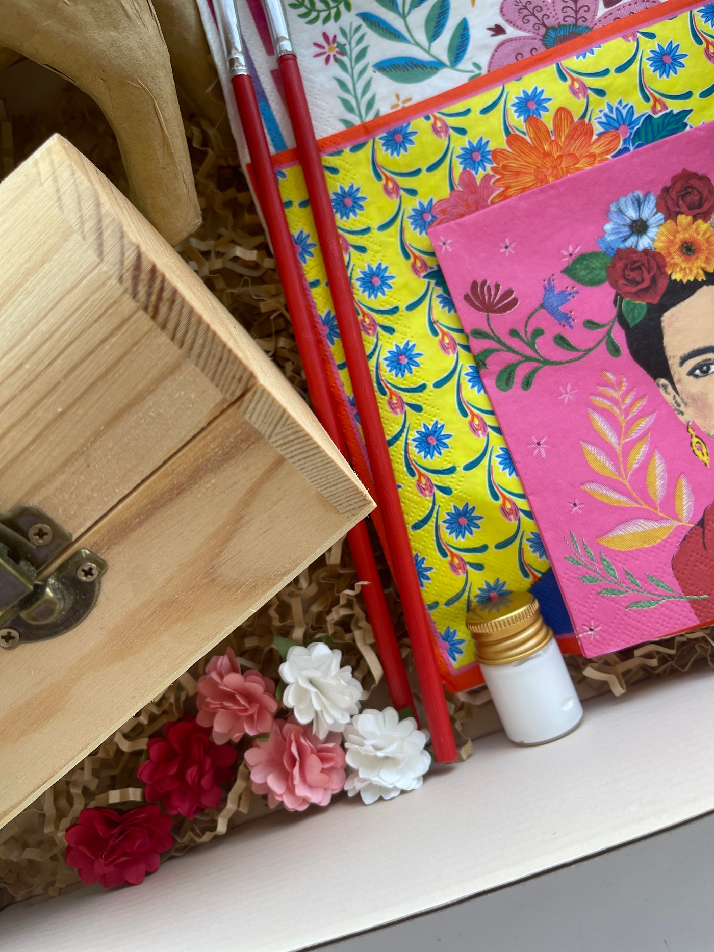 World artist theme collection (Inspired by [Artist Frida Kahlo]: create your jewlery box & unicorn artwork